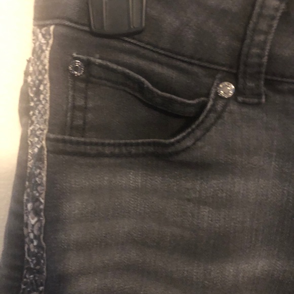 Jennifer Lopez Skinny Ankle Snake Skin Tri… - Picture 5 of 10